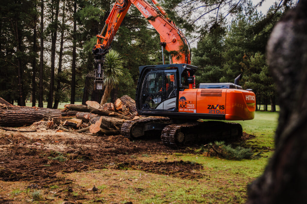 digger doing logging